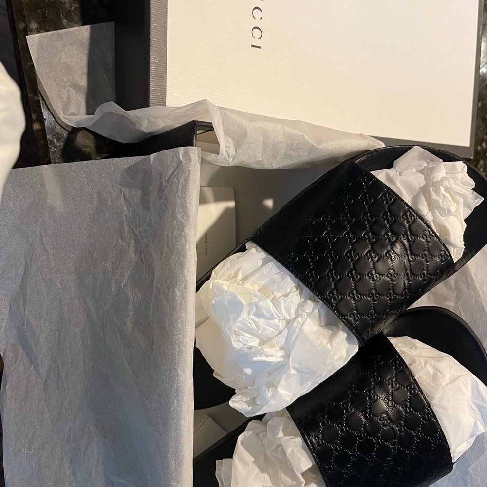 Gucci Guccissima authentic leather slides 39